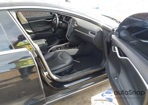 2013 Tesla Model S Performance из США, поврежденный, VIN 5YJSA1DP6DFP26164